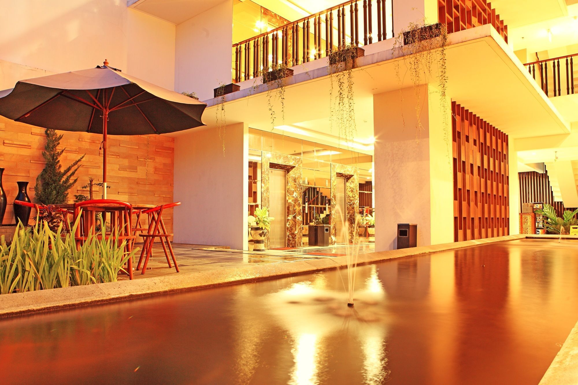 Luxury Malioboro Hotel Yogyakarta Eksteriør bilde