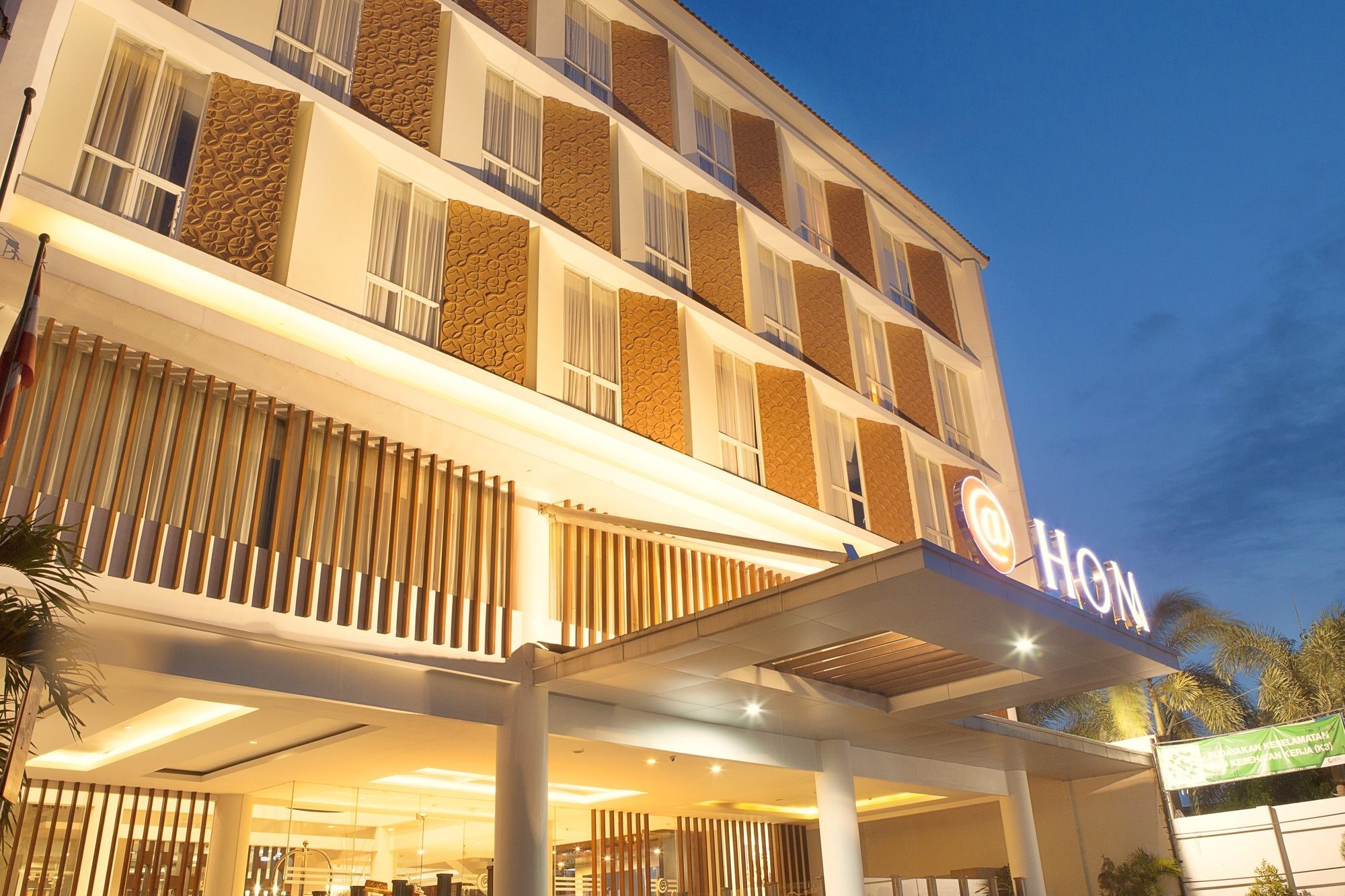 Luxury Malioboro Hotel Yogyakarta Eksteriør bilde